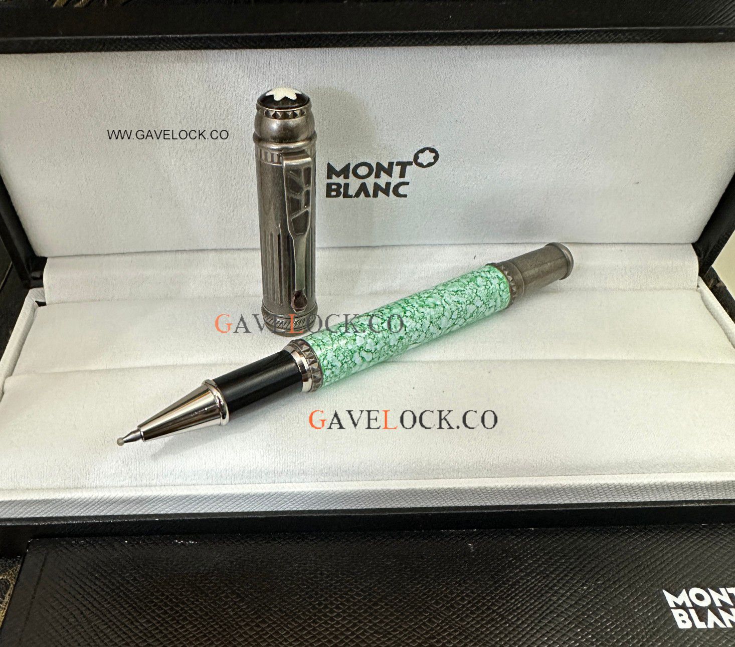 Antique Montblanc Scipione Borghese Rollerball Green Pen
